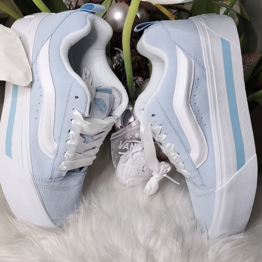 Vans knu lowers! Set of 2 pairs Women's shoes New - Picture 3 of 6